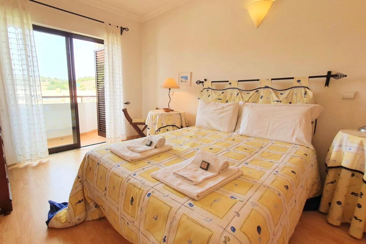 Lovelystay - Alto Dos Calicos 2Br House With Garden Албуфейра Екстер'єр фото
